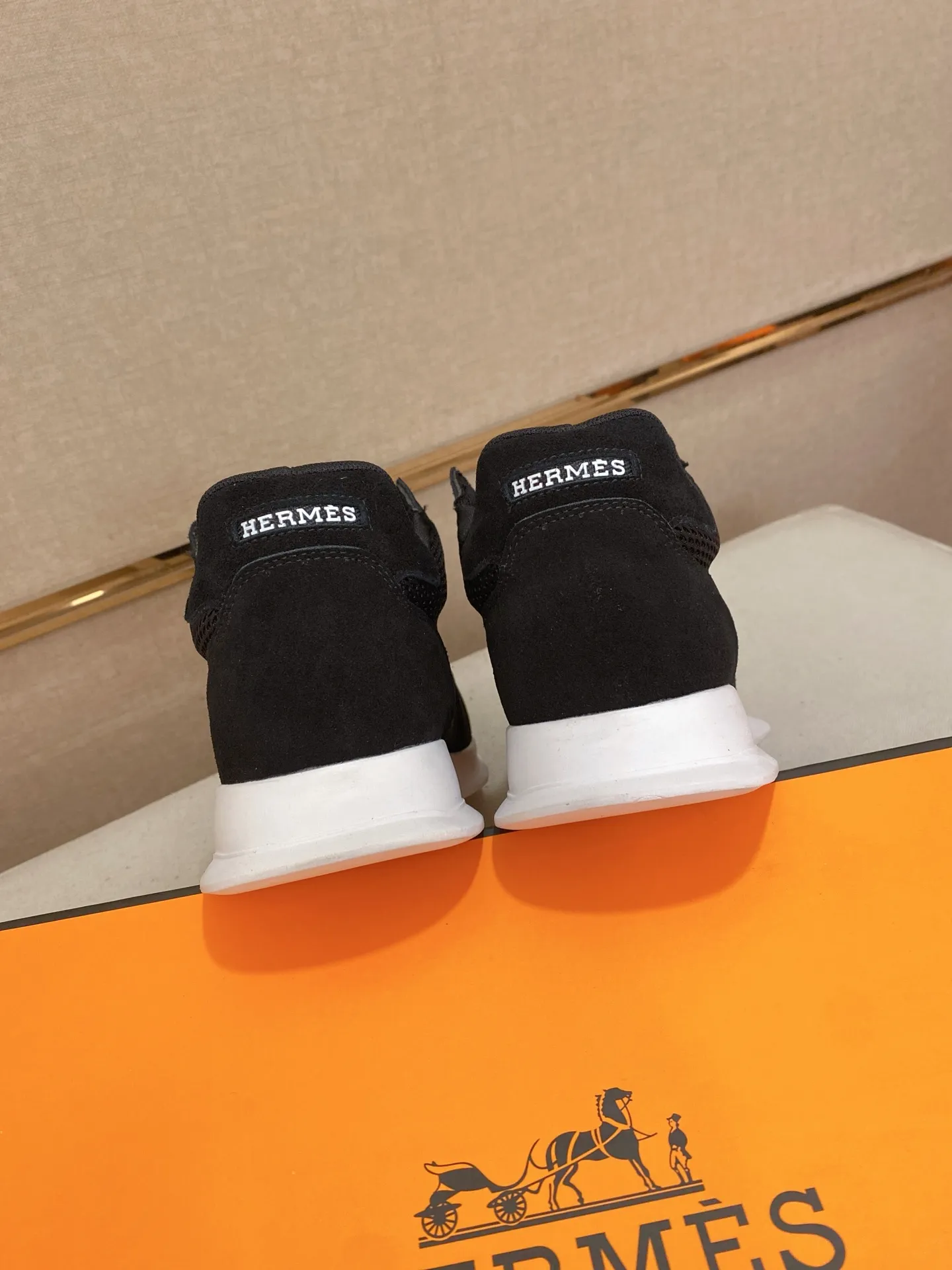 Men's clothing and shoes💰: 420💰《HERMES》【Classic Original Version】Hermès; Top 🔝 Purchasing Agency 🔍🔍Latest 🇺🇸Sold simultaneously at counters, original imported from Italy ▲▲ suede cowhide Equipped with breathable mesh ▲▲Exquisite workmanship (breathable mesh imported from Italy) sole: original sole provided by the original factory, ⚠️exclusive double-layer activity·TPR·rubber·combined molded outsole; Code number: 38-44